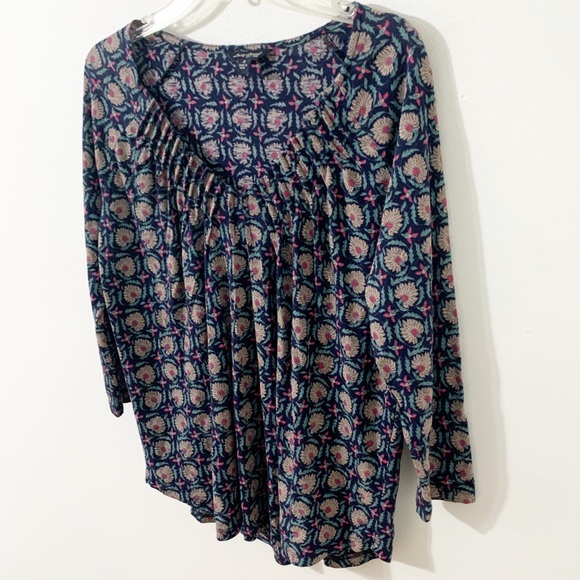 Lucky Brand Three Quarter Sleeved Rounded V-neck Floral Print Top Gathering Neck - Picture 2 of 8